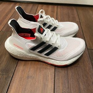 Adidas ultraboost 21 parley primeblue size 4